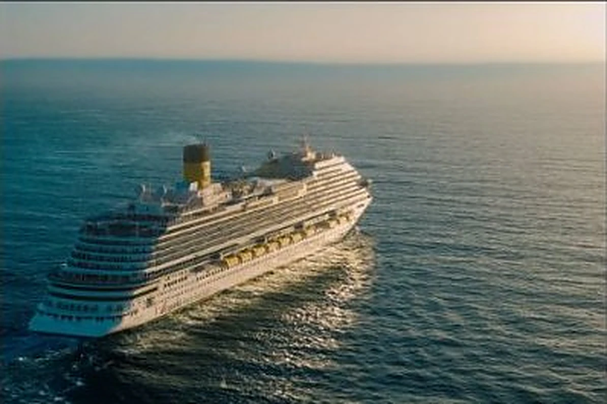 The Titans Expedition at sea